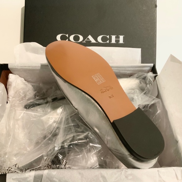 COACH HALLIE SILVER METALLIC LEATHER FLAT HEEL LOAFERS Logo Fashion Shoes 9.5 - Picture 11 of 11